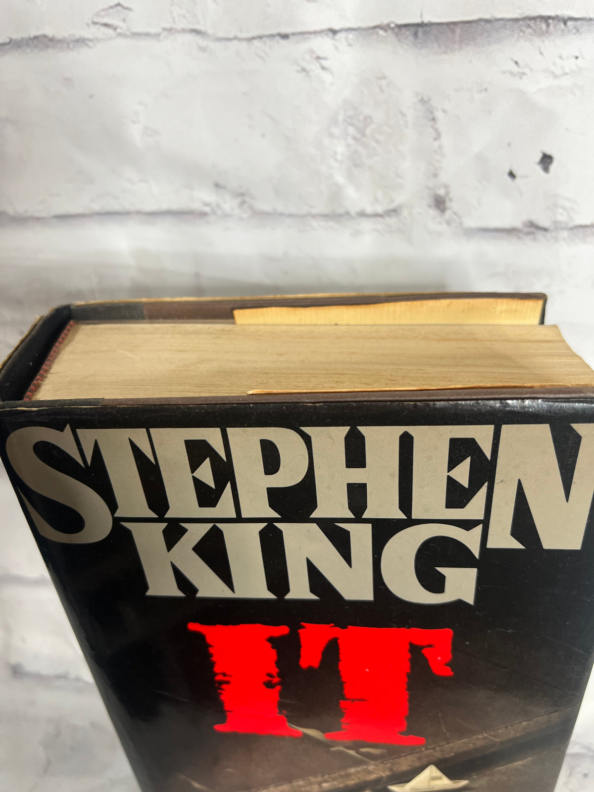 Rare First Edition IT by Stephen King - Collectible Book -