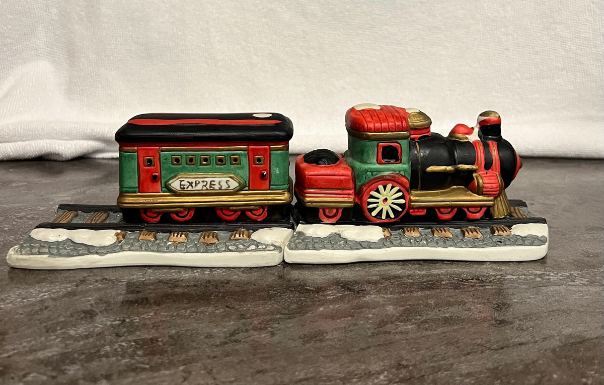 Christmas Train, Vintage 1995 Noma Dickensville Collectible porcelain Train, 4 pieces, box included,